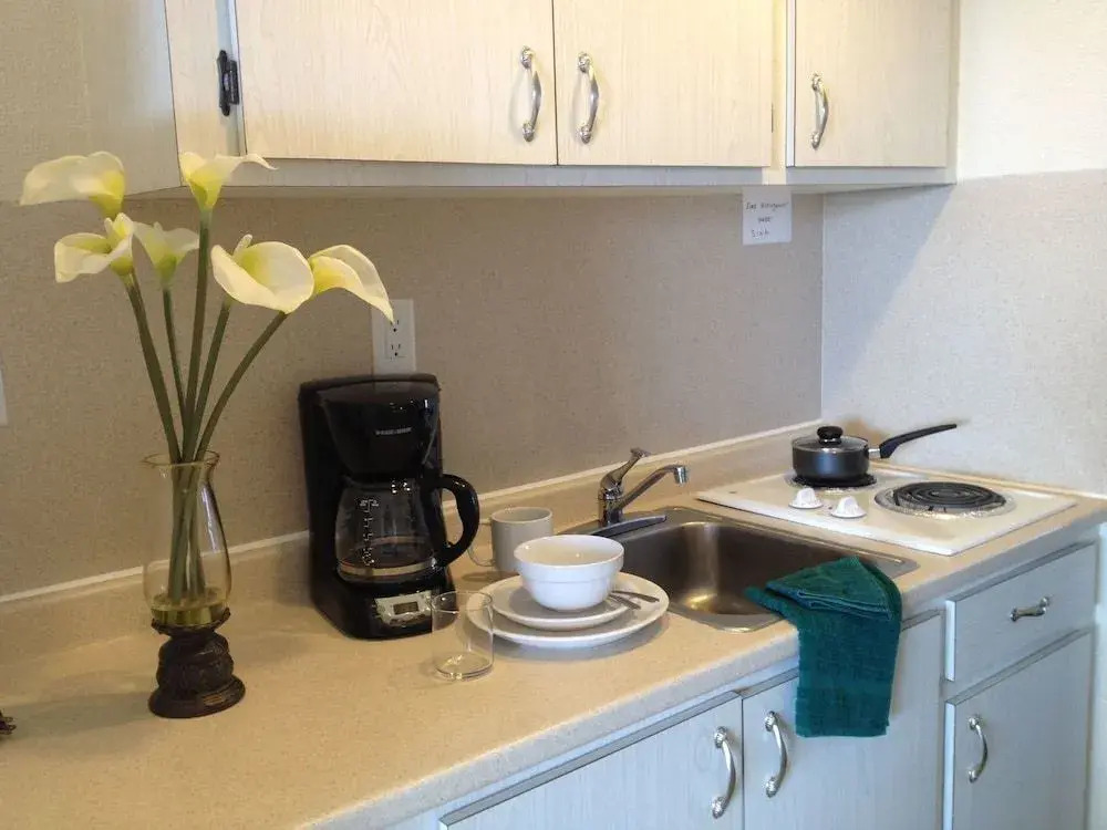 Crystal Beach Motor Inn