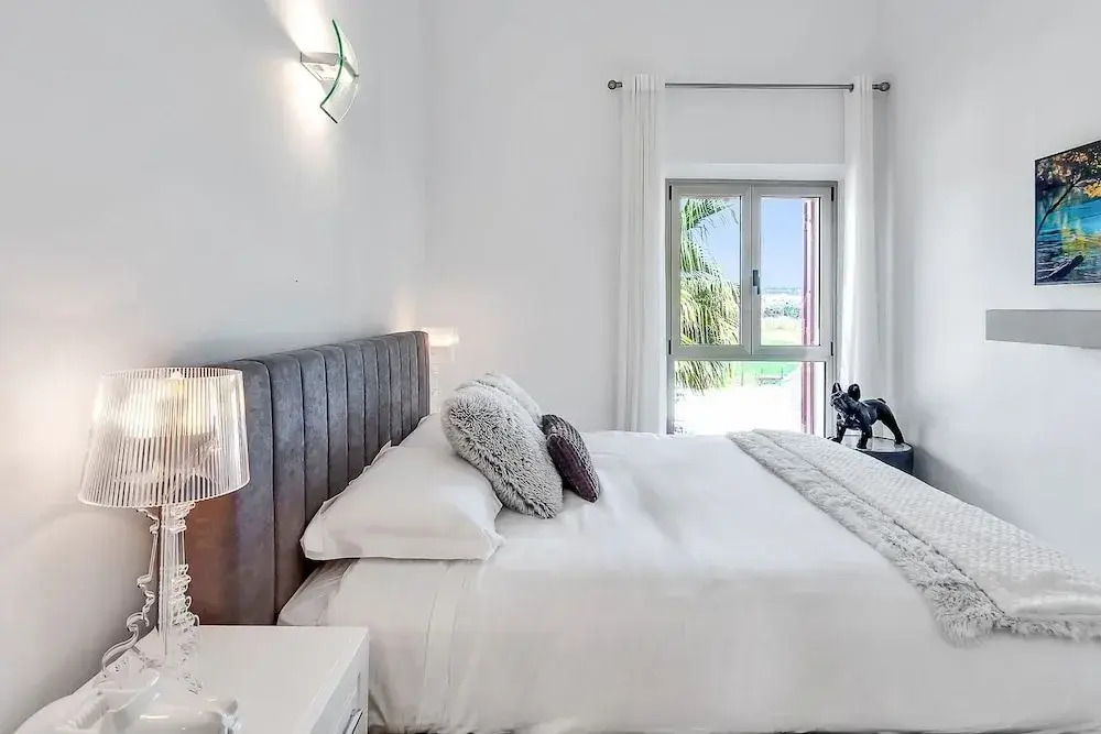 YOLO Spaces – Sotogrande Ocean View Penthouse