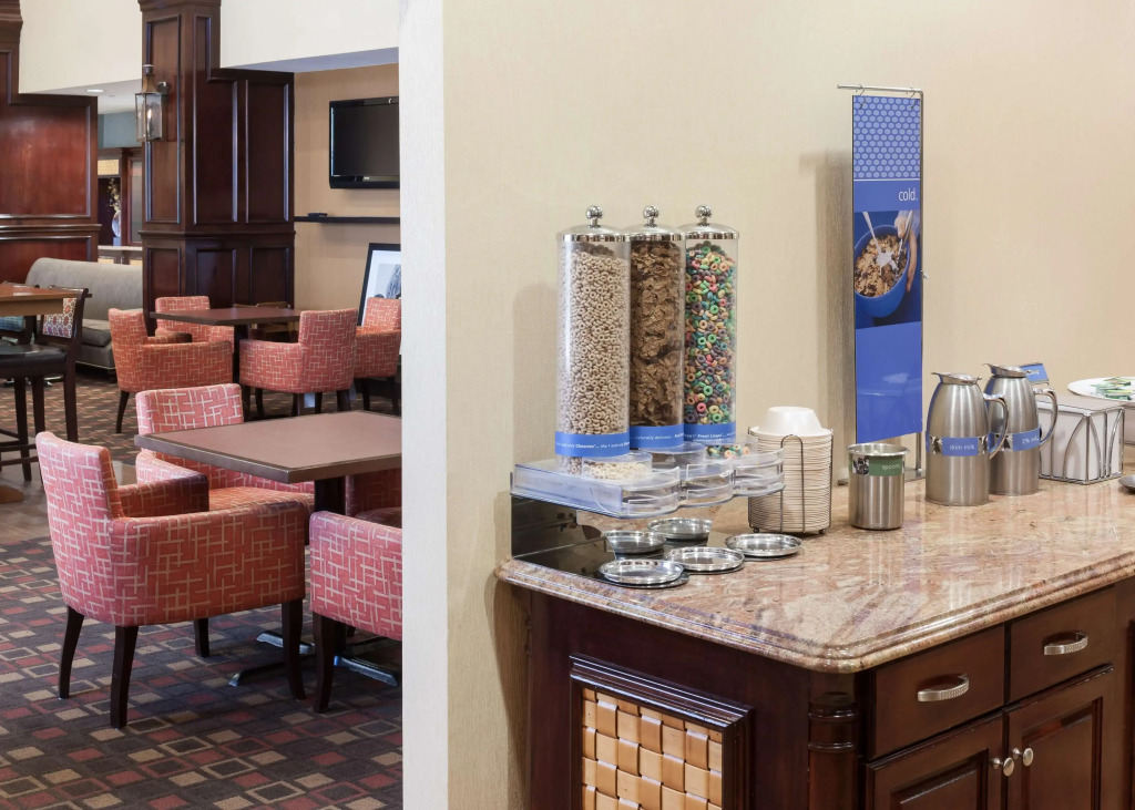 Hampton Inn & Suites Dallas-Arlington-South