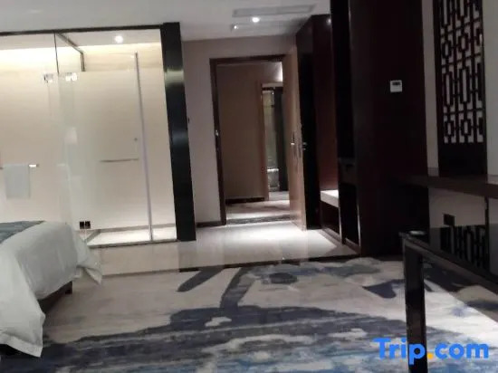 Relais Holiday Hotel Mohan Port