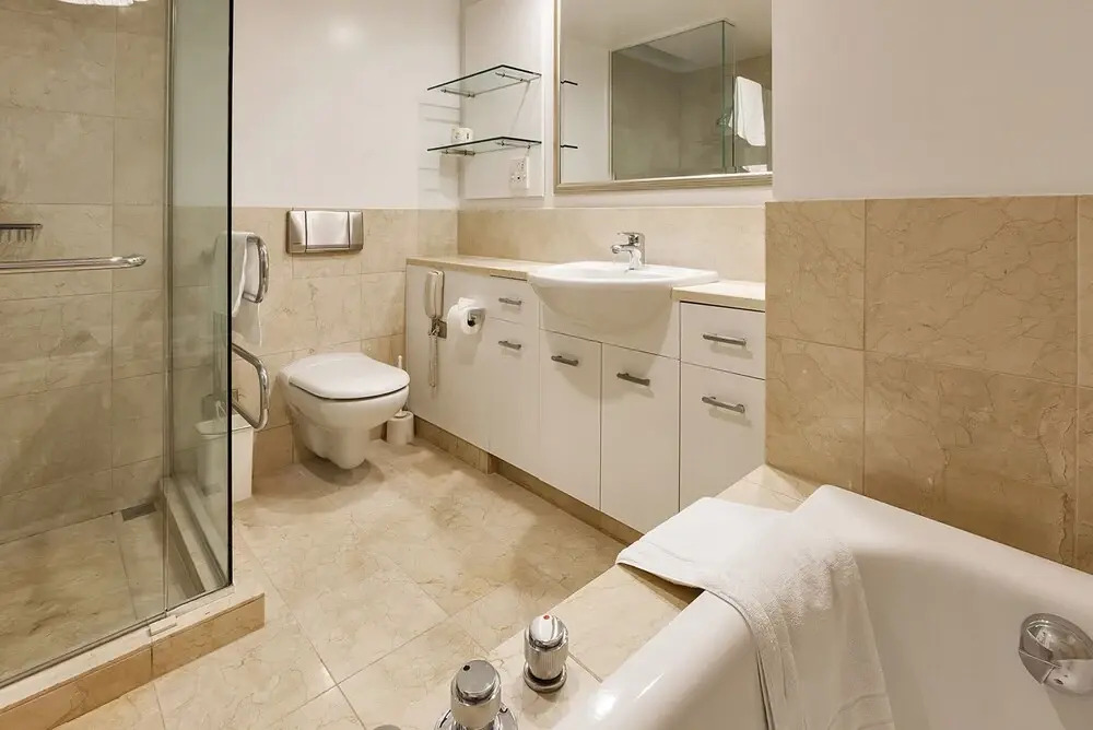 QV Spacious City Apartment - 737