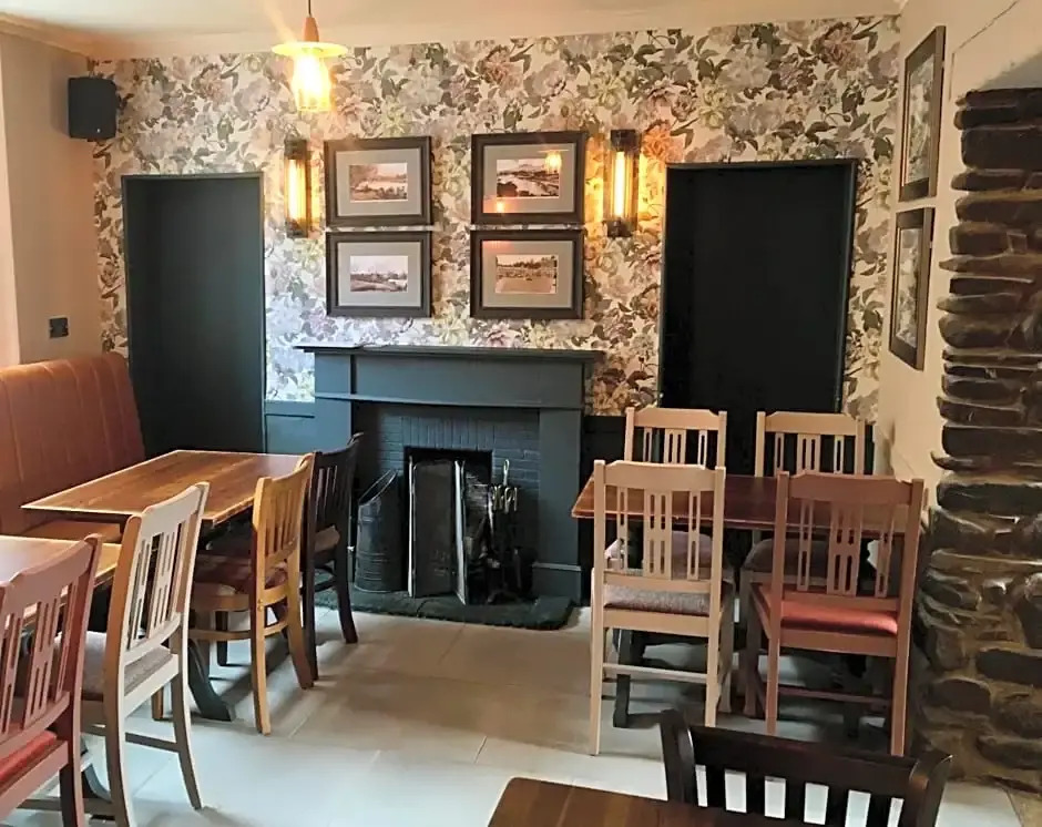 Kings Arms Hotel