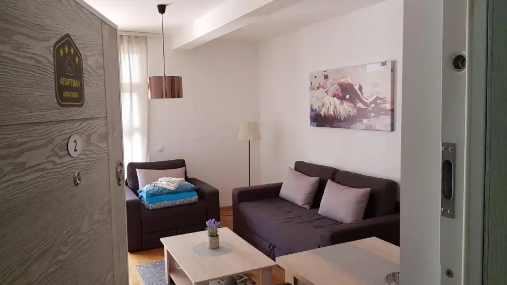 Apartment C2 Dvori