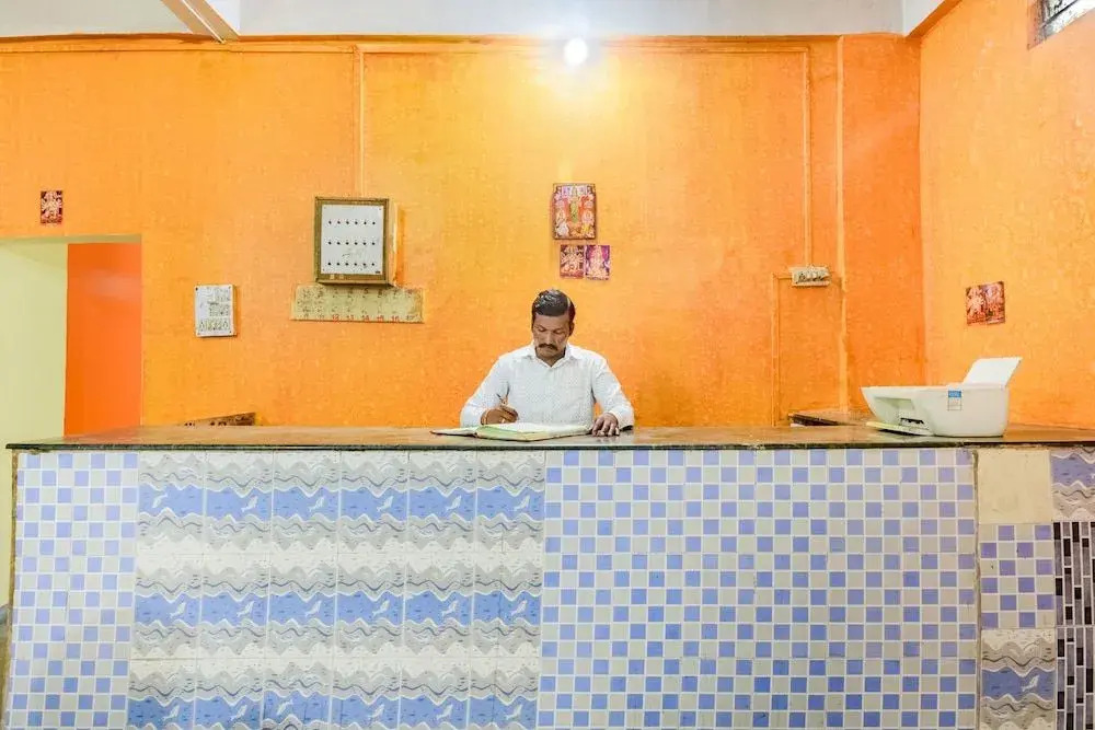 SPOT ON 41454 Shree Mahalaxmi Residency