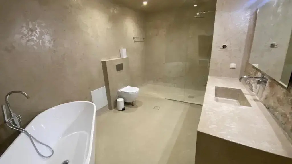 Mani Luxury Suites and Studios in Gytheio with Private Pools