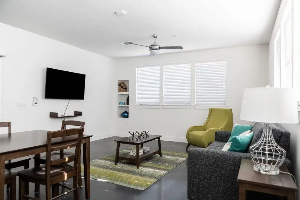 WanderJaunt - Hip East Austin Apartments