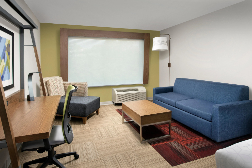 Holiday Inn Express & Suites Kingsland I-95-Naval Base Area by IHG