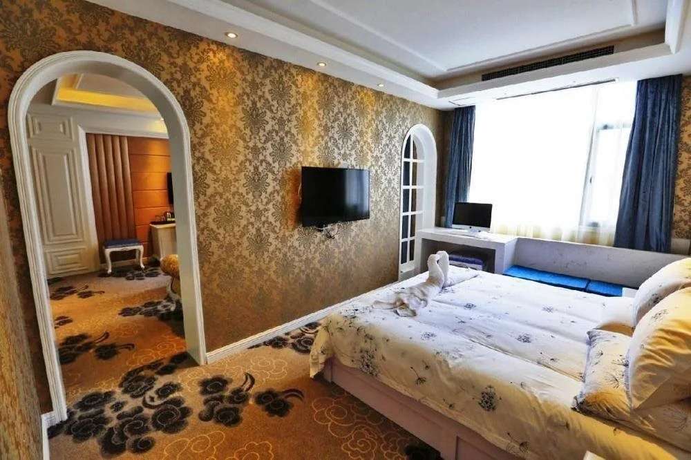 Shidongjin Art Hotel (Xixia Yigao Branch)