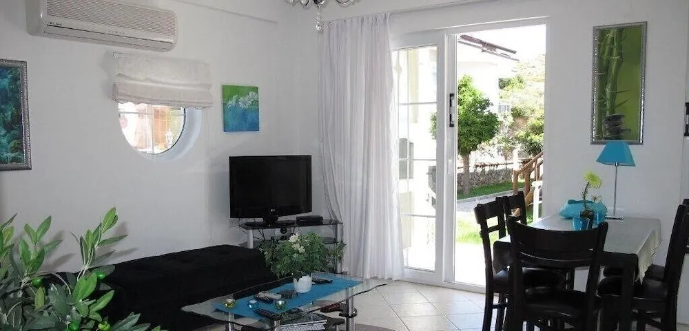 Villa CED1 by JoyLettings