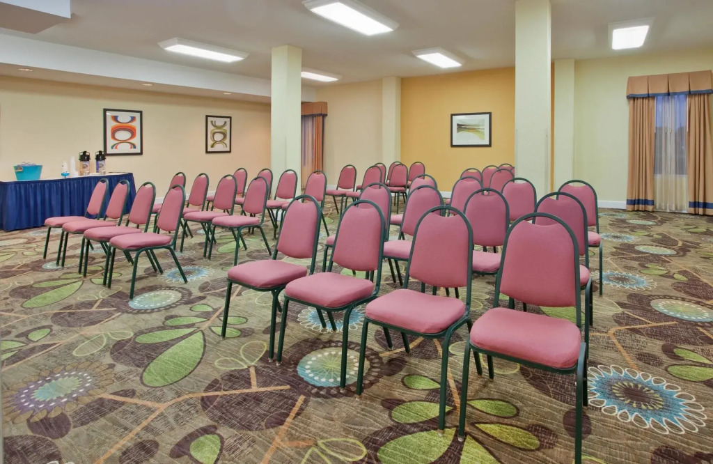 Holiday Inn Express Orange Beach - On The Beach by IHG