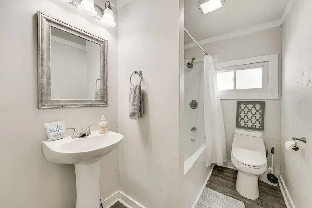 Walk to Dtwn Branson: Pet-friendly Home!