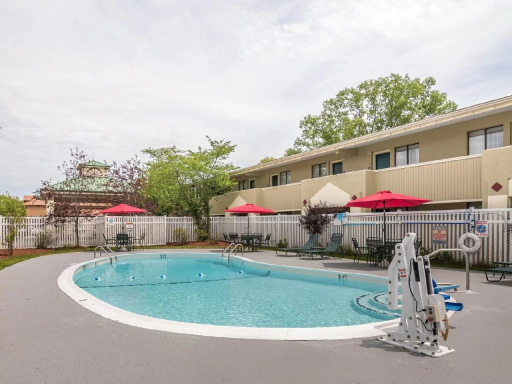 Quality Inn & Suites - Boston/Lexington