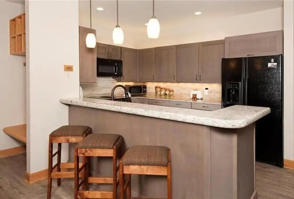 Ski In 2 Bedroom at Chateaux Dumont Keystone