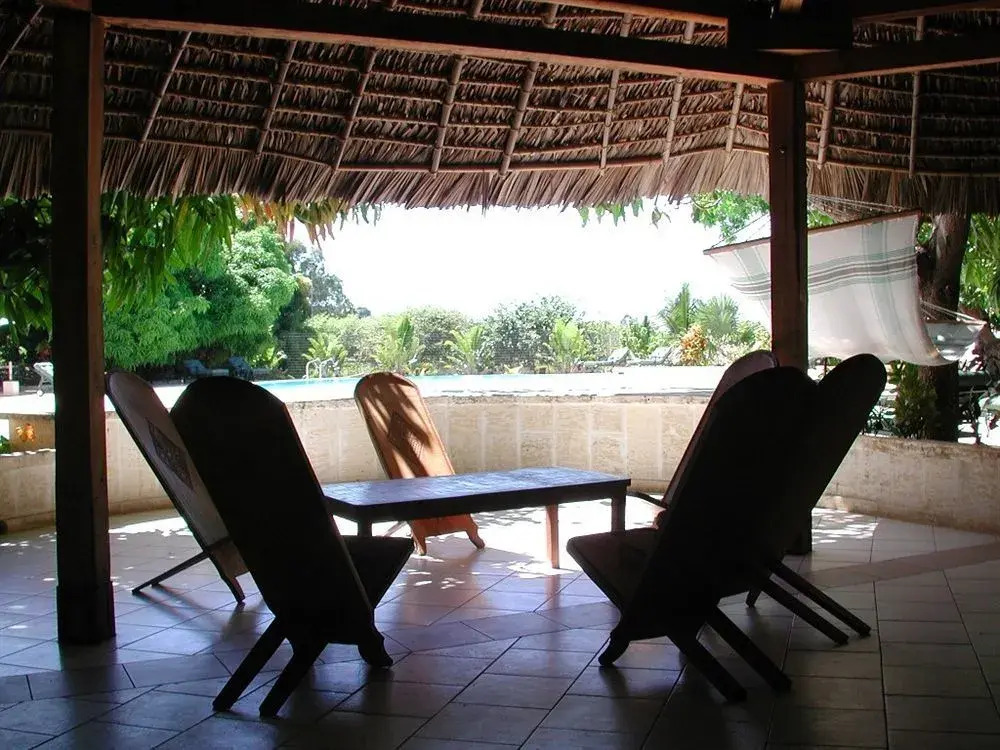 Sunny Hotel Majunga
