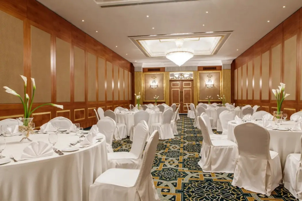 Corniche Hotel Sharjah