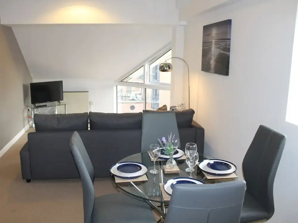 Karah Suites - Redcliffe Quay