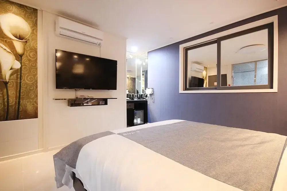 Geoje Island Sadeung K Self Check-in Motel