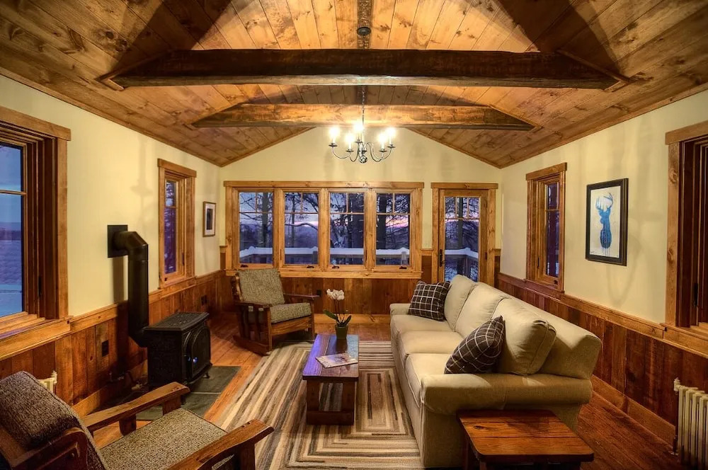 Seesaws Lodge