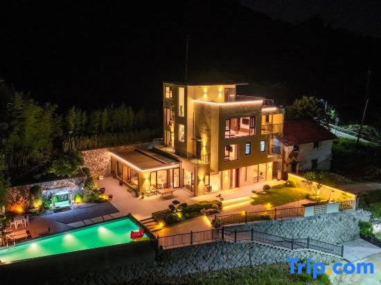 Tonglu Yishijian Homestay (Huxiao Gorge Rafting)