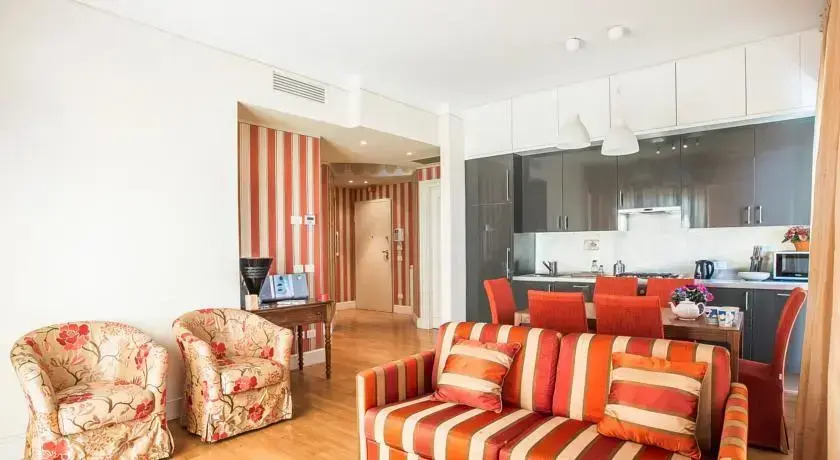 Villa Pamphili Halldis Apartments