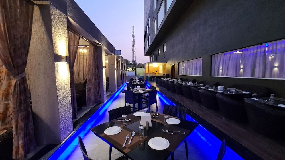 Galaxy Club & Hotel