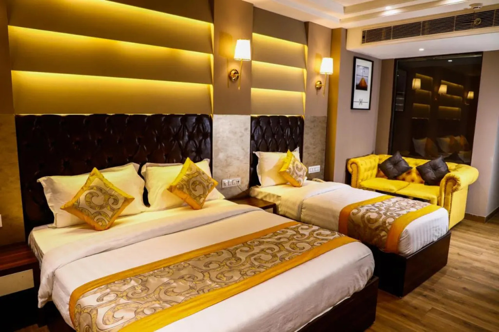 Hotel oak plaza New Delhi railways station