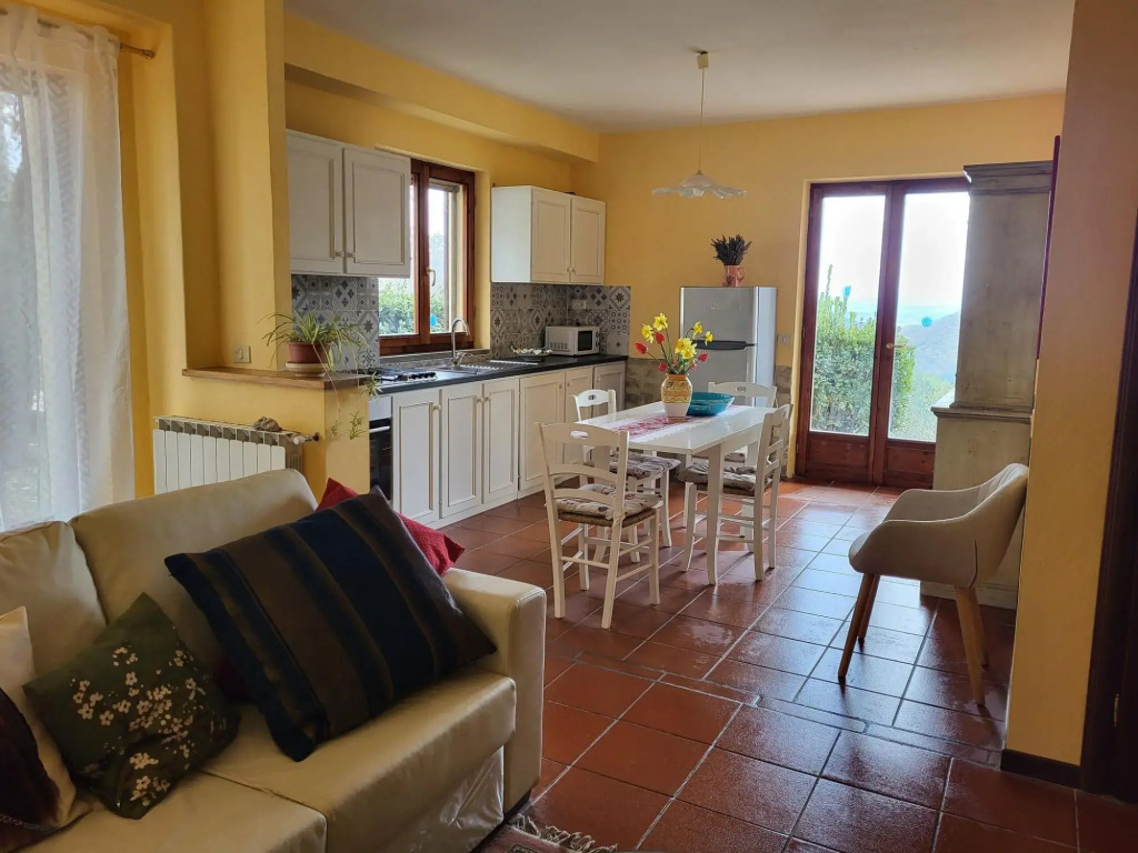 Farmhouse in Monte Santa Maria Tiberina with garden