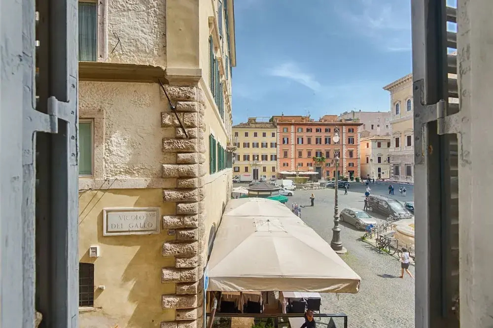 Farnese Stylish Apartment