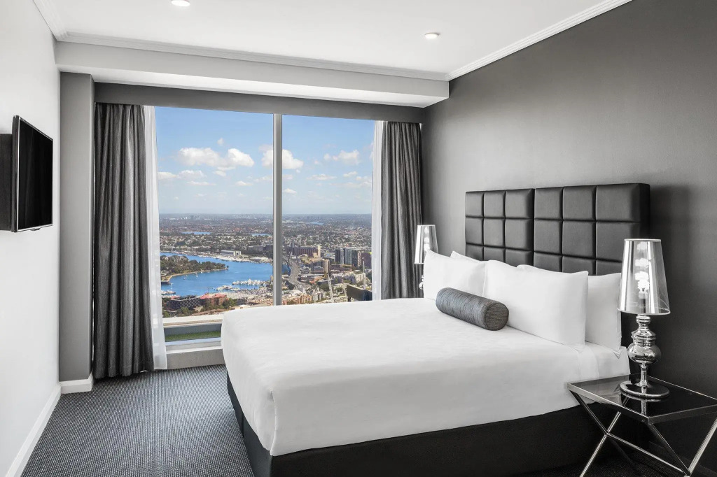 Meriton Suites World Tower, Sydney