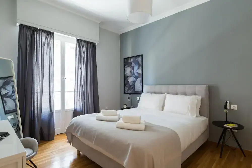UPSTREET Acropolis Heart Apartments