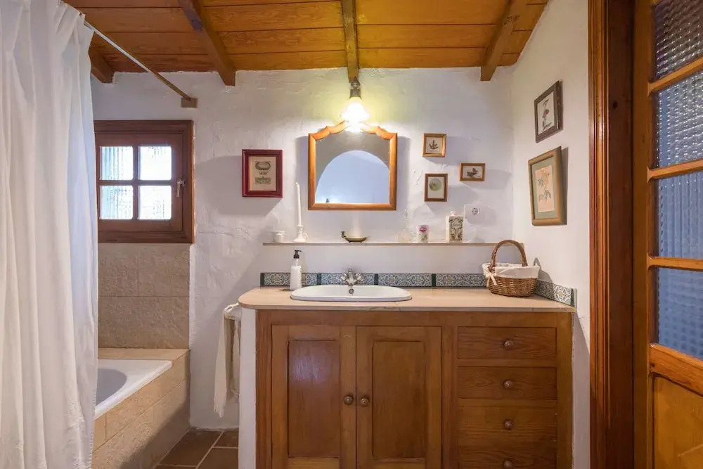 Casa Vacacional con Piscina en Caideros