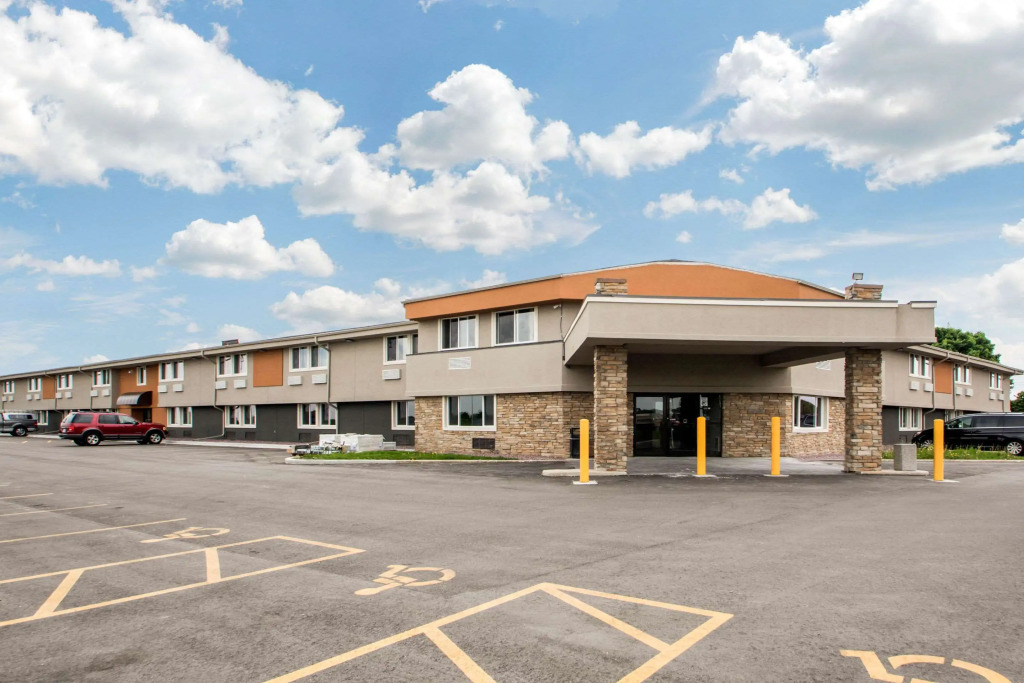 Sleep Inn & Suites Madison West