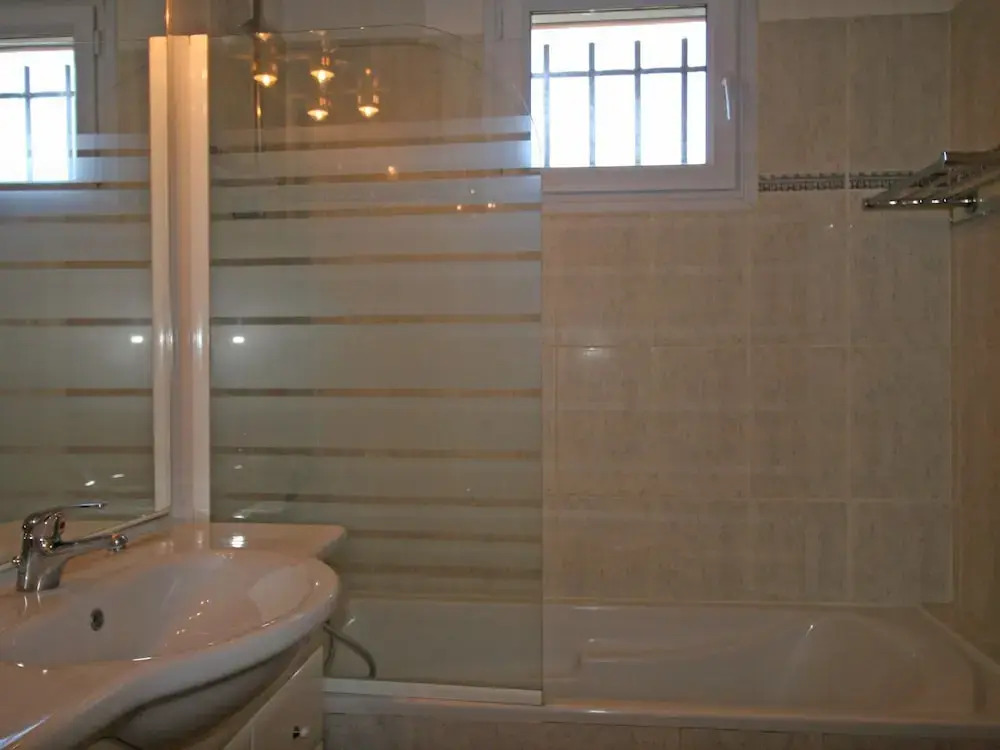 Comfy Holiday Home with Swimming Pool, Garden, Terrace, Pond