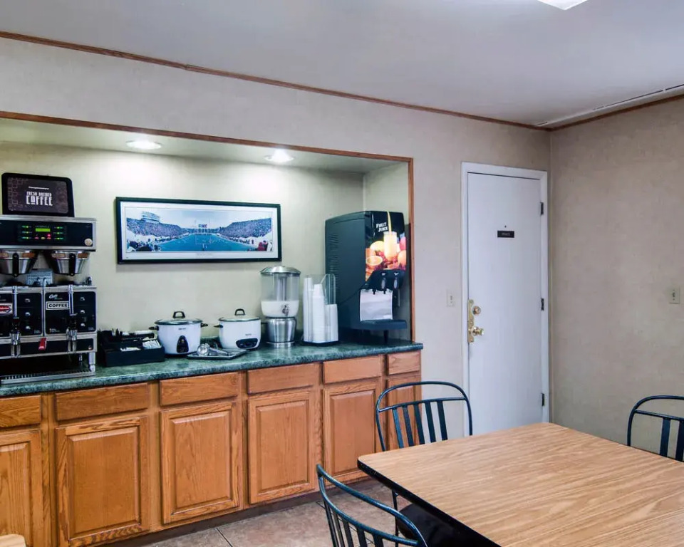 Rodeway Inn Civic Center