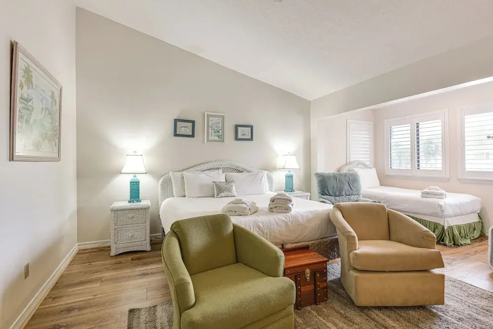 PCB Townhome w/ Resort Amenities - Walk to Ocean!