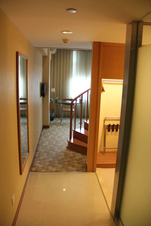 Lotel