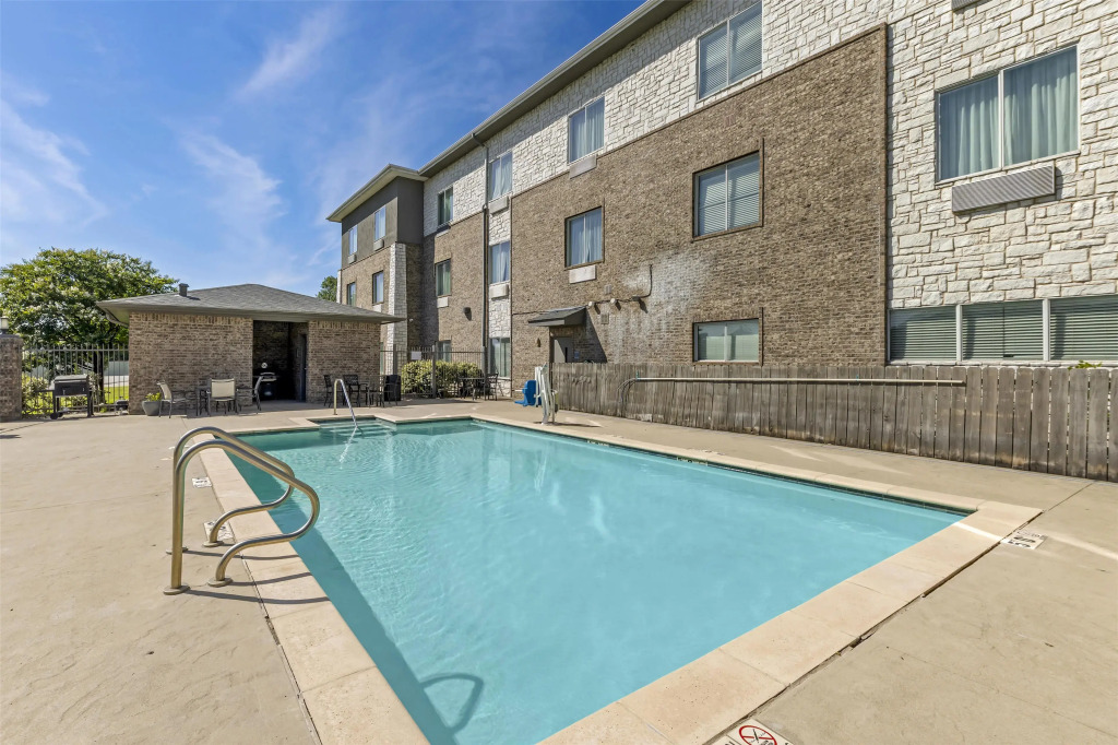 Best Western Plus Sand Bass Inn and Suites