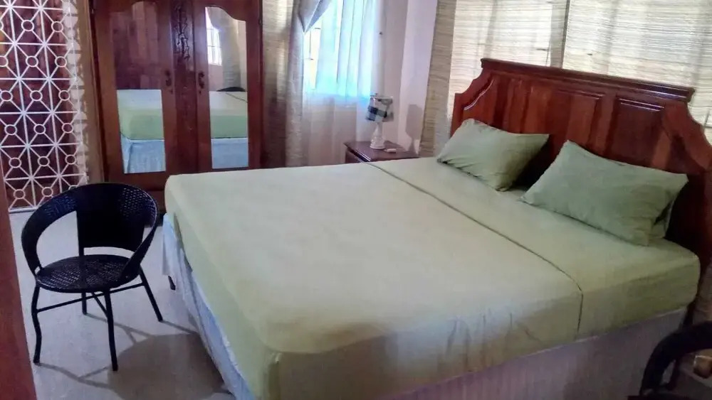 rush bond villa