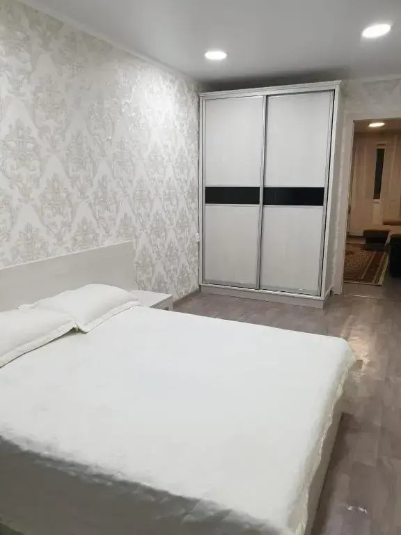 Apartment on Metallurgov 32