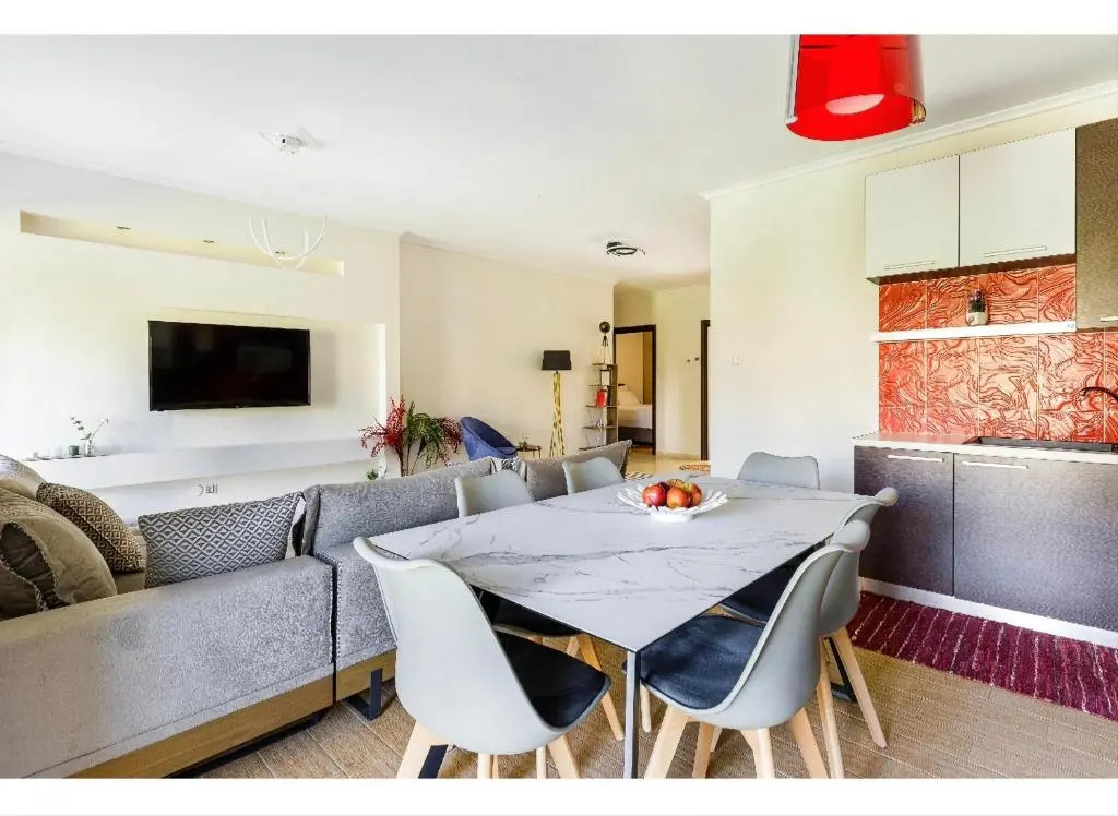 Double A Luxury Apartment