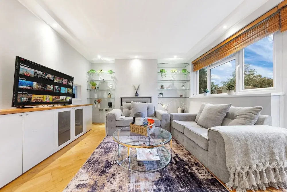 Luxe Stays Putney & Stamford