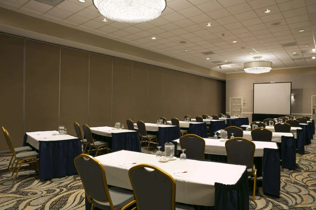 Ramada Greensburg