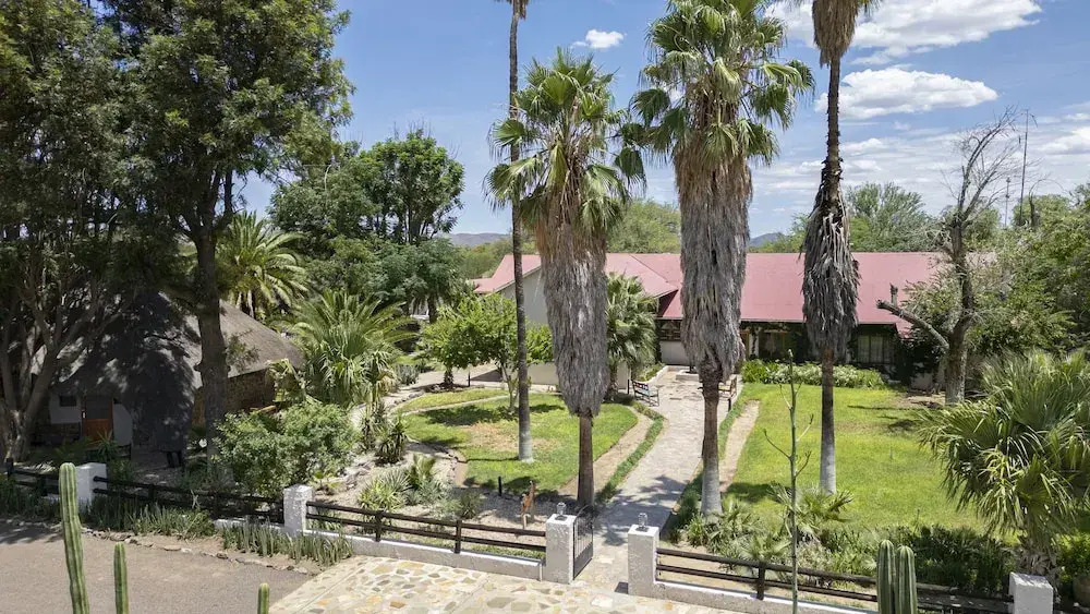 Otjisazu Guest Farm