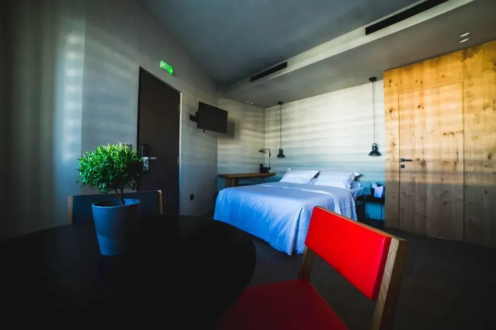Marquise Suites