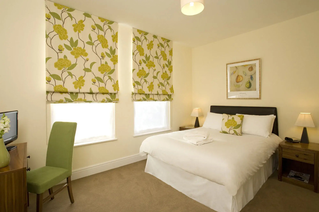 SACO Reading Castle Crescent