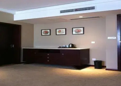 Honghe Hotel