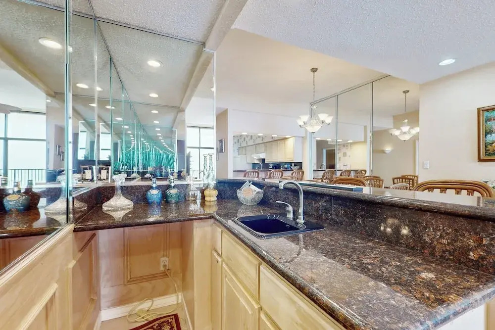 2BR PH, Epic Gulf Views: Suntide III - Unit 1104