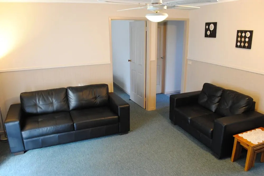 Lakes Entrance Country Cottages