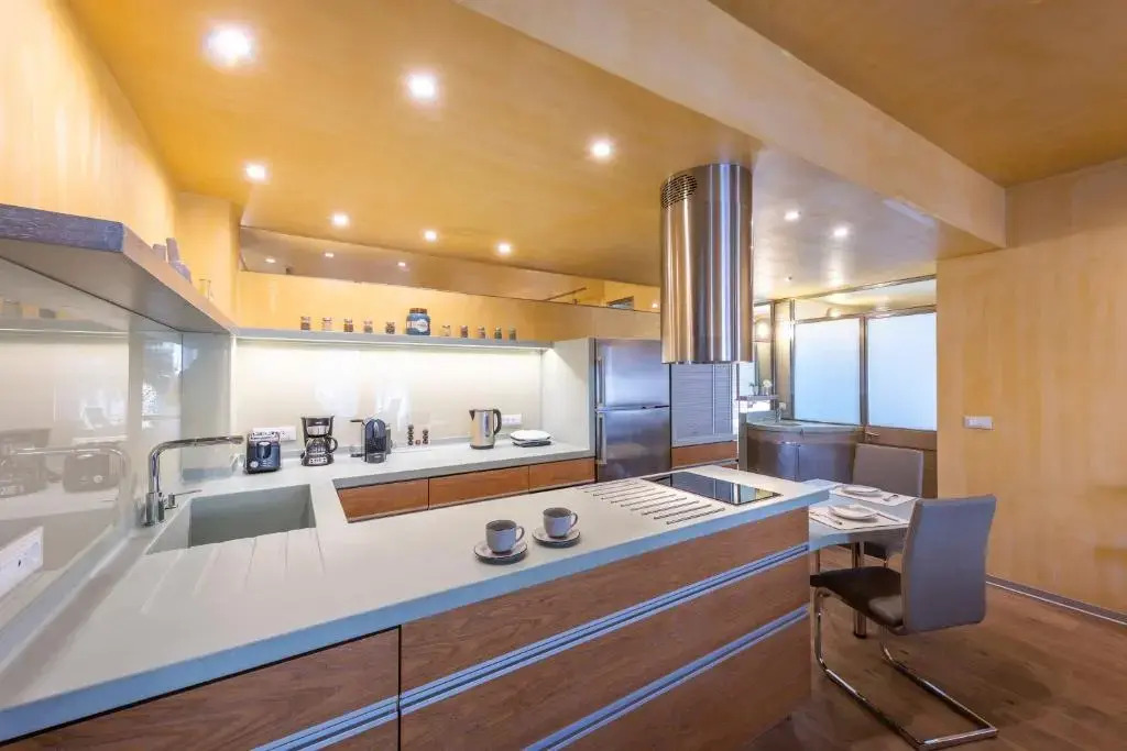 Luxury Pool House in Chania