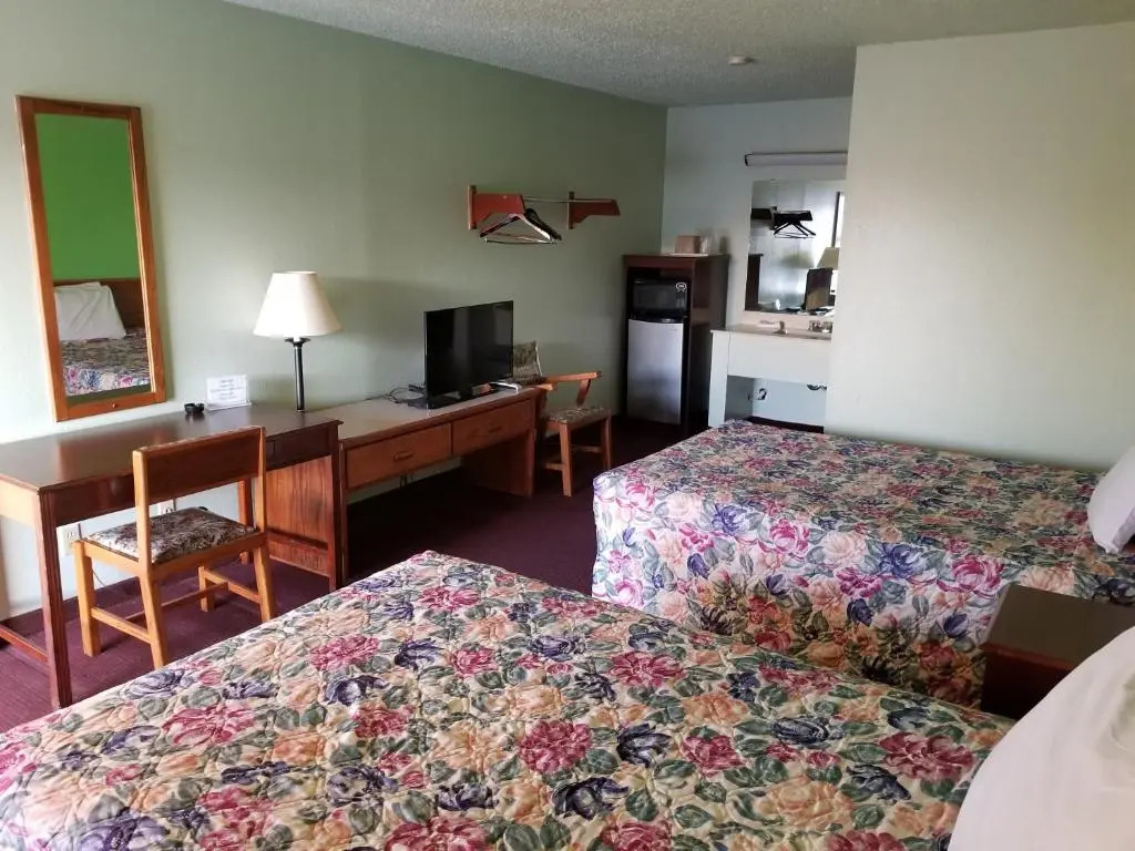 Westworld Country Inn